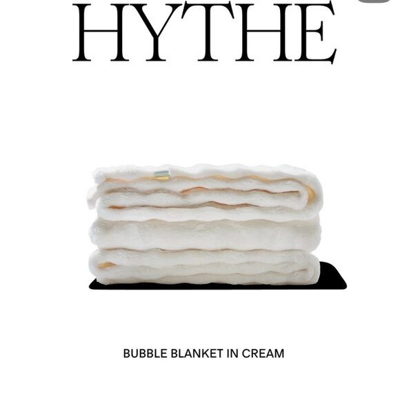 Hythe Bubble Blanket CREAM in Color 60”x50” NEW in Package Retail $100 - Picture 2 of 3